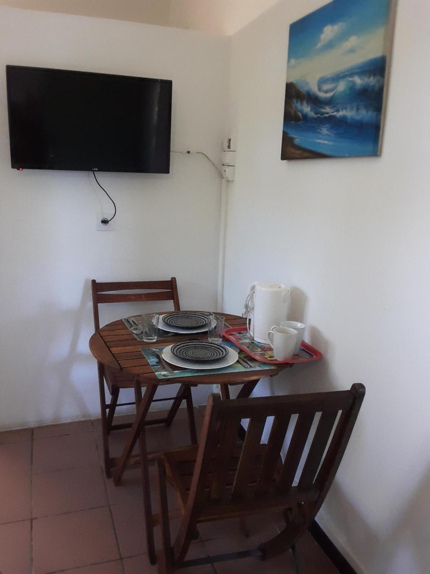 Le Tulear - Aux 4 Coins Du Monde Otel Saint Pierre Oda fotoğraf