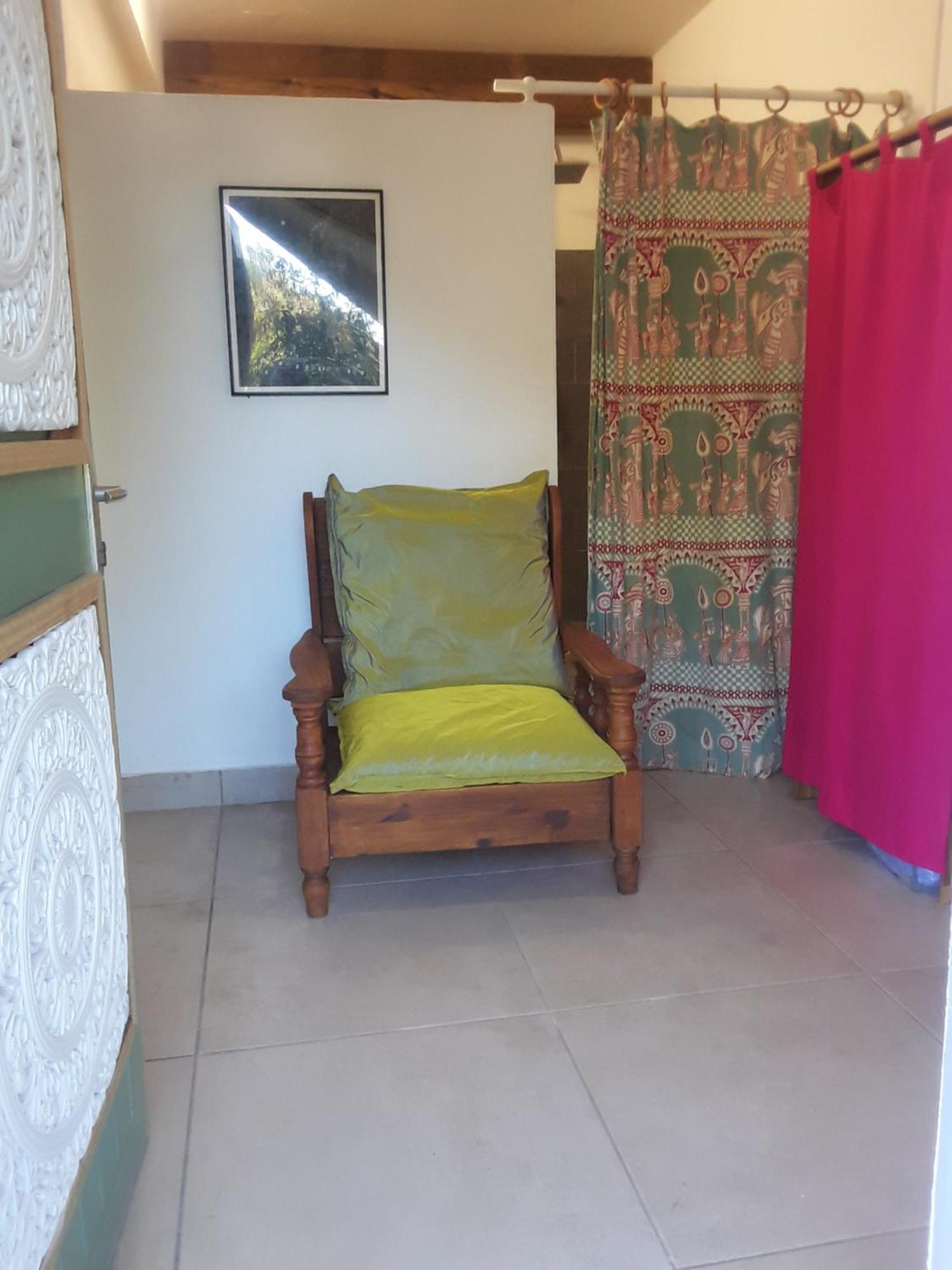 Le Tulear - Aux 4 Coins Du Monde Otel Saint Pierre Oda fotoğraf